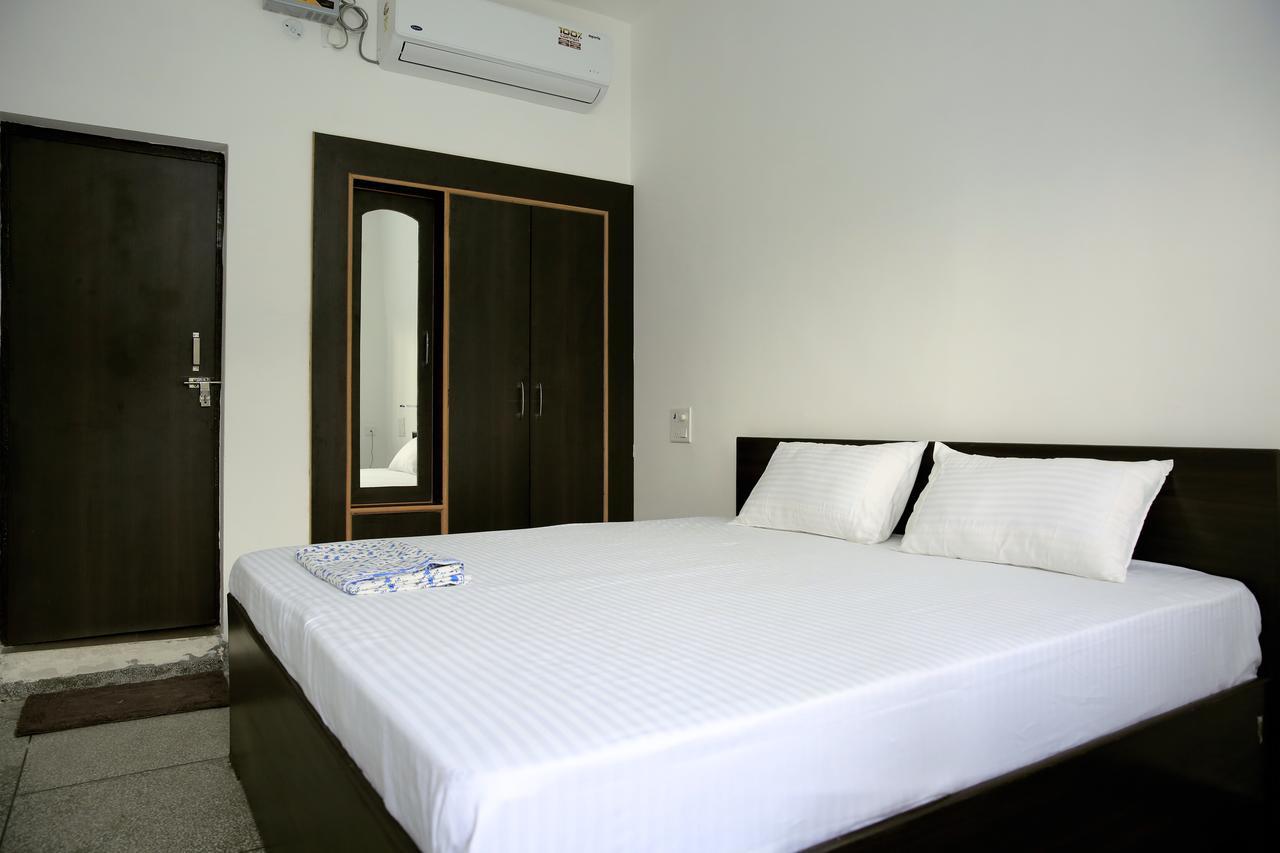 Sanidhya Inn Rishīkesh Extérieur photo